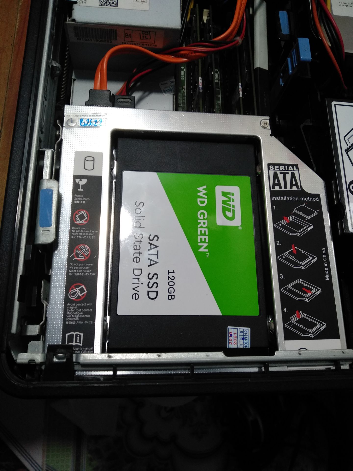 Hàng tốt, tiki giao hàng nhanh. Tốc độ nhanh, tuy ko bằng các mẫu blue hoặc cao hơn, nhưng với các tác vụ văn phòng là dư sức rồi. Nhanh nhất so với các ổ cùng dung lượng và giá. Hàng tốt, tiki giao hàng nhanh. Tốc độ nhanh, tuy ko bằng các mẫu blue hoặc cao hơn, nhưng với các tác vụ văn phòng là dư sức rồi. Nhanh nhất so với các ổ cùng dung lượng và giá.