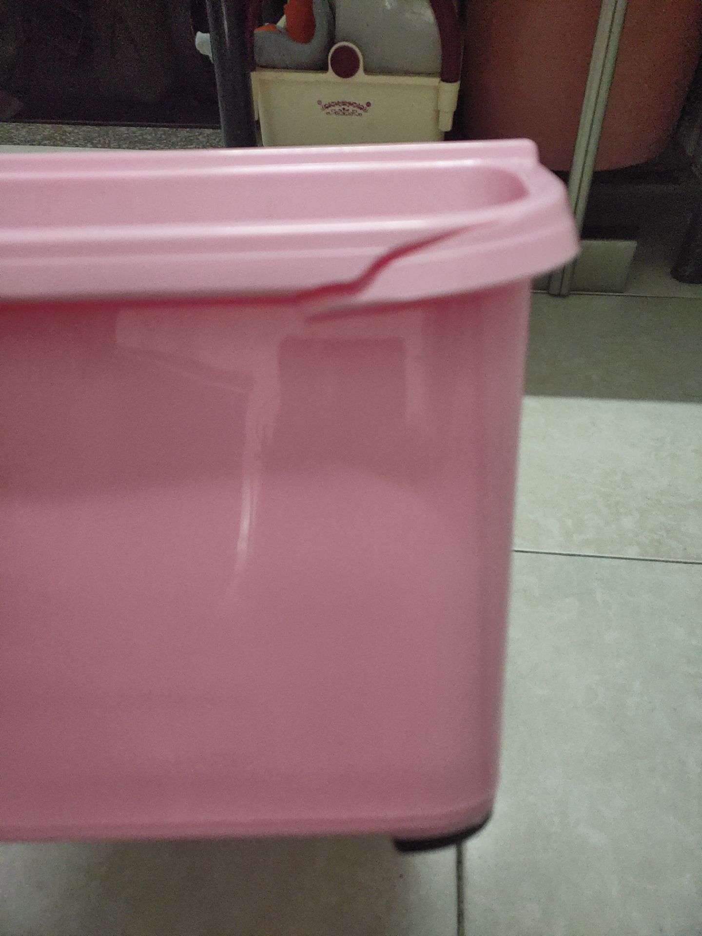 vừa nhận được hàng. khui bao ra là thấy liền vết nứt. đề nghị TIKI đổi giúp mình. hoặc hoàn trả tiền. vì bàn chưa sử dụng đã bị bể vết rất to.
Tiki bán hàng ko có uy tín. giao sản phẩm bị lỗi vừa nhận được hàng. khui bao ra là thấy liền vết nứt. đề nghị TIKI đổi giúp mình. hoặc hoàn trả tiền. vì bàn chưa sử dụng đã bị bể vết rất to.
Tiki bán hàng ko có uy tín. giao sản phẩm bị lỗi