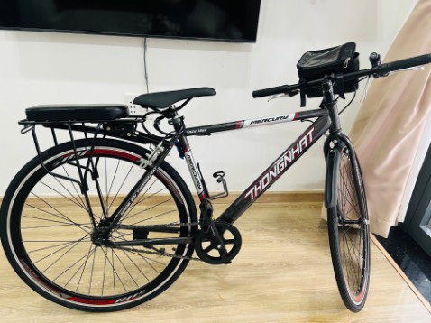 Giao hàng đúng hẹn, chủ shop cẩn thận, xe như ảnh và chạy rất êm. Đánh giá 5 sao cho chất lượng và dịch vụ