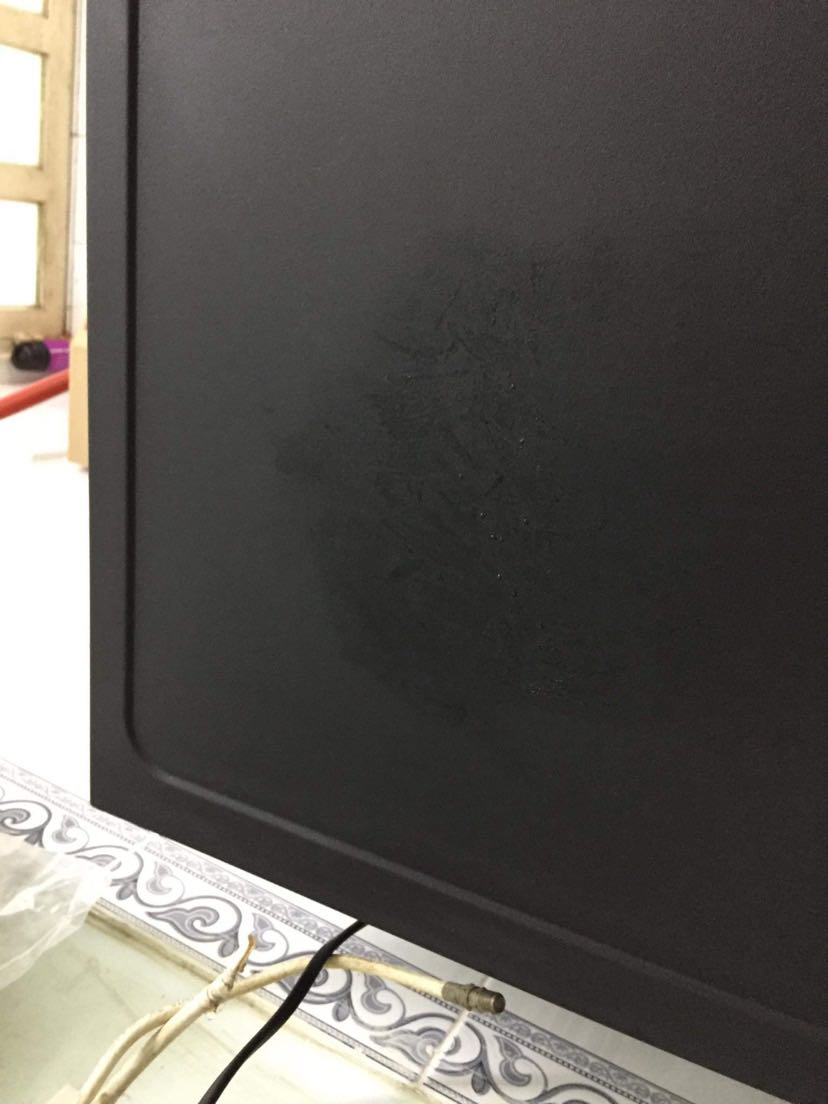 Sản phẩm và cách chăm sóc khách hành của tiki lẫn aqua quá tệ. Sản phẩm mia về bị ra nước với đổ mồ hôi, gọi lên tiki nhờ kiểm tra, đổi máy mới thì bắt phải gửi *** lòng vòng các hồi. Xong chờ 3 ngày trời từ tiki chuyển thông tin gì đó qua aqua như thế nào rồi phải đơii thêm 5 ngày nữa mới báo xuống. Trong khi tủ ở nhà thì chảy nước, không dám xài. Aqua kêu gò vấp không được qua do cty không cho qua trong kho hò vấp hiện giờ không còn cách ly theo chỉ thị 16 mà cách ly theo chỉ thị 15 giống toàn thành phố và hẻm nhà mình cũng không thuộc diện đang phong toả hay cách ly gì cả. Bây giờ viết phản hồi và mòn vẫn phải đợi 3 ngày nữa aqua mới cho người qua kiểm tra. Nhân viên aqua thì mấy lịch sự, cắt ngang cuộc nói chuyện với khách. Trải nghiệm cực kỳ cực kỳ tệ.