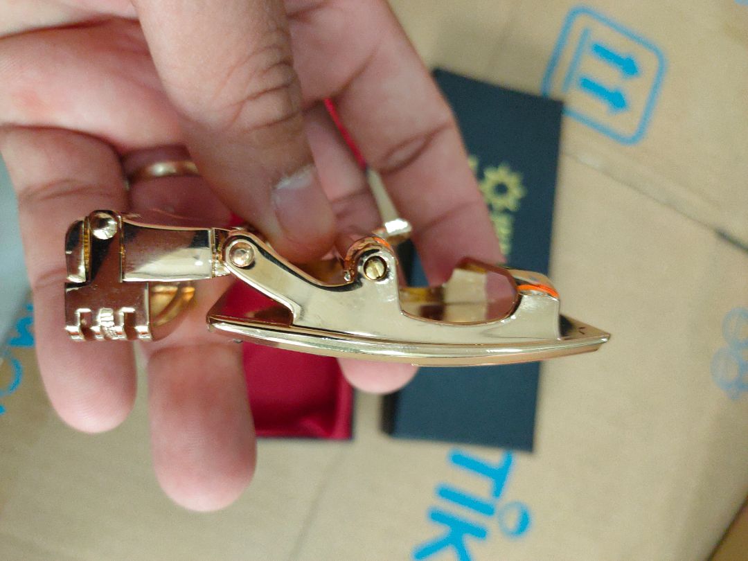 Đầu khóa rất đẹp.... Giao hàng nhanh... có hộp nhìn rất sang trọng