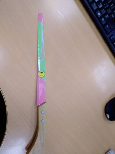 Cưa không giống với hình ảnh bán hàng nhé, hàng của TQ thì phải, hơn nữa cũng không thể gấp được, kém bình.