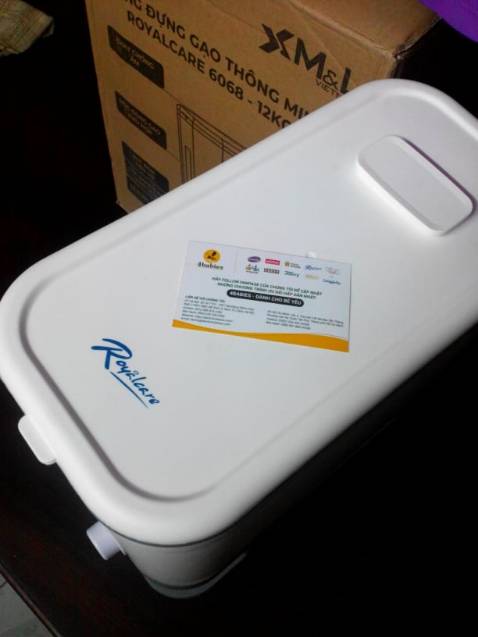 Nhận được thùng gạo giao từ Hà Nội vào TPHCM rất đẹp, đóng gói rất cẩn thận, nhựa ko mùi,ko nứt mẻ, chúc shop TOYHOUSE official Store có nhiều KH., cám ơnTiki.