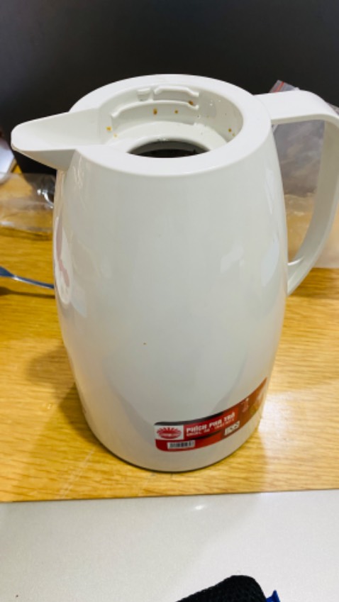 Mới mua về chưa được 24 tiếng đã hỏng. Phích nước gì mà chế nước sôi vào bị nổ. Mua gói bảo hiểm luôn, mà nhắn shop không phản hồi, gọi tổng đài tiki không bắt máy. Rồi ai giải quyết vấn đề?