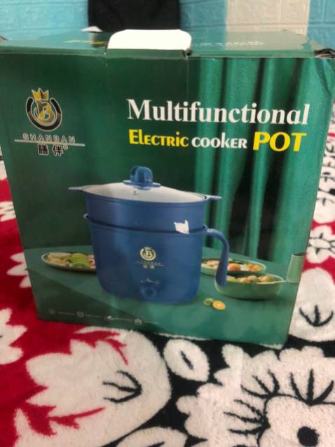 Đóng gói chắc chắn , giao hàng cũng nhanh. Sản phẩm trông cũng ok. Nhưng phích cắm 3 chân , nhà mình phải mua thêm ổ cắm nối nữa. mỗi cái đó là hơi phiền thôi
Hàng nhẹ, mới, nóng nhanh, nước sôi trong 5 phút, giá cả hợp lý, giao hàng đóng gói ok, thank shop nhiều nhé. cho 5 sao cho sản phẩm này!! Hàng dùng 1 người khá tốt, tiện lợi nhanh chóng. tôi sẽ còn ủng hộ.