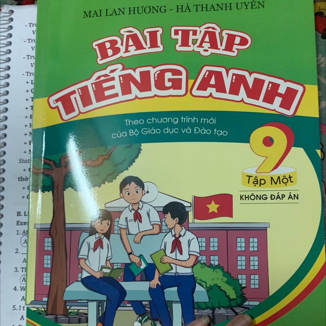 Sách tốt y hình mua giờ sale nên khá rẻ