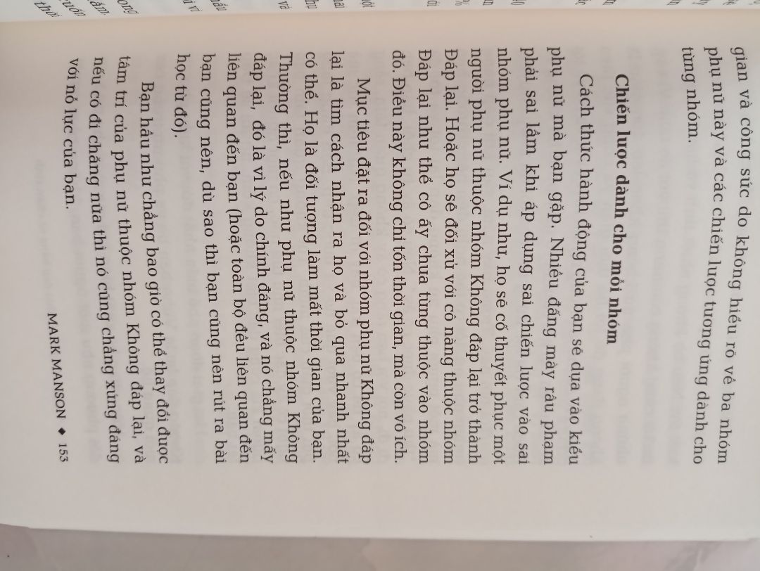 Mặc dù là nữ nhưng mà đọc rất thú vị. Kiểu xem cánh đàn ông các anh nghĩ gì về chị e phụ nữ chúng tôi ý. ? Và đương nhiên yêu đương là chuyện của cả nam và nữ. Và thật bất ngờ là anh Mark rất hiểu về phái yếu chúng tôi đấy. Các anh nên đọc chúng và đừng hành động một cách *** ngốc như những người bạn với chúng tôi làm gì.