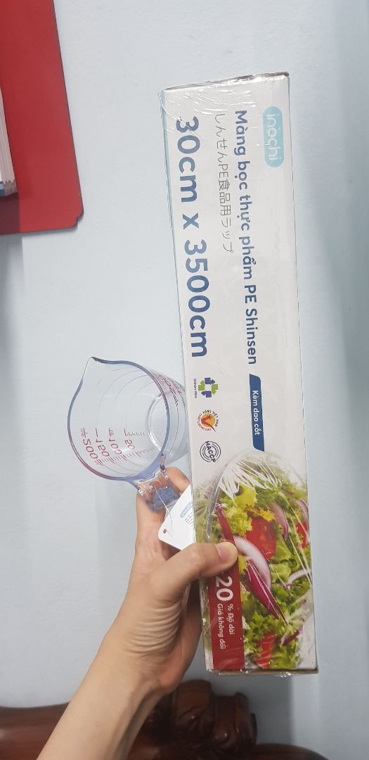 Nhựa dày dặn. chắc chắn