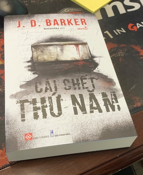 Sách mới tinh, nhìn là ghiền ngay, chờ mãi mới mua được cuốn này. Seri 4mk thì hay khỏi bàn