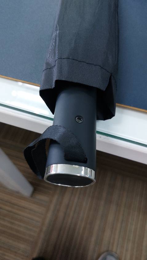 sản phẩm không có tem mác nhìn rất chip như *** vậy.