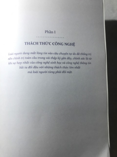 Mỗi người đều sẽ có một thế giới quan khác nhau vì vậy nhìn 1 vấn đề hay 1 sự vật đều sẽ khác nhau. Sách này mang lại 1 cái nhìn về một thế giới ngập tràn thông tin rộng lớn, giúp bạn có cái nhìn đa chiều. Chúc các bạn có những trải nghiệm thú vị khi đọc quyển sách này
