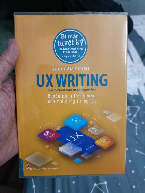 Sách khá hay. Và thật bất ngờ và tự hào là do người Việt viết!