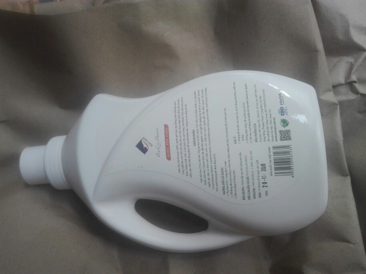 Mua rửa chén của Ecocare chai thứ 2 rồi, dùng thích, sạch, bọt nhanh tan mùi thơm tự nhiên dễ chịu, không bị lưu mùi trên nồi xong sau khi rửa