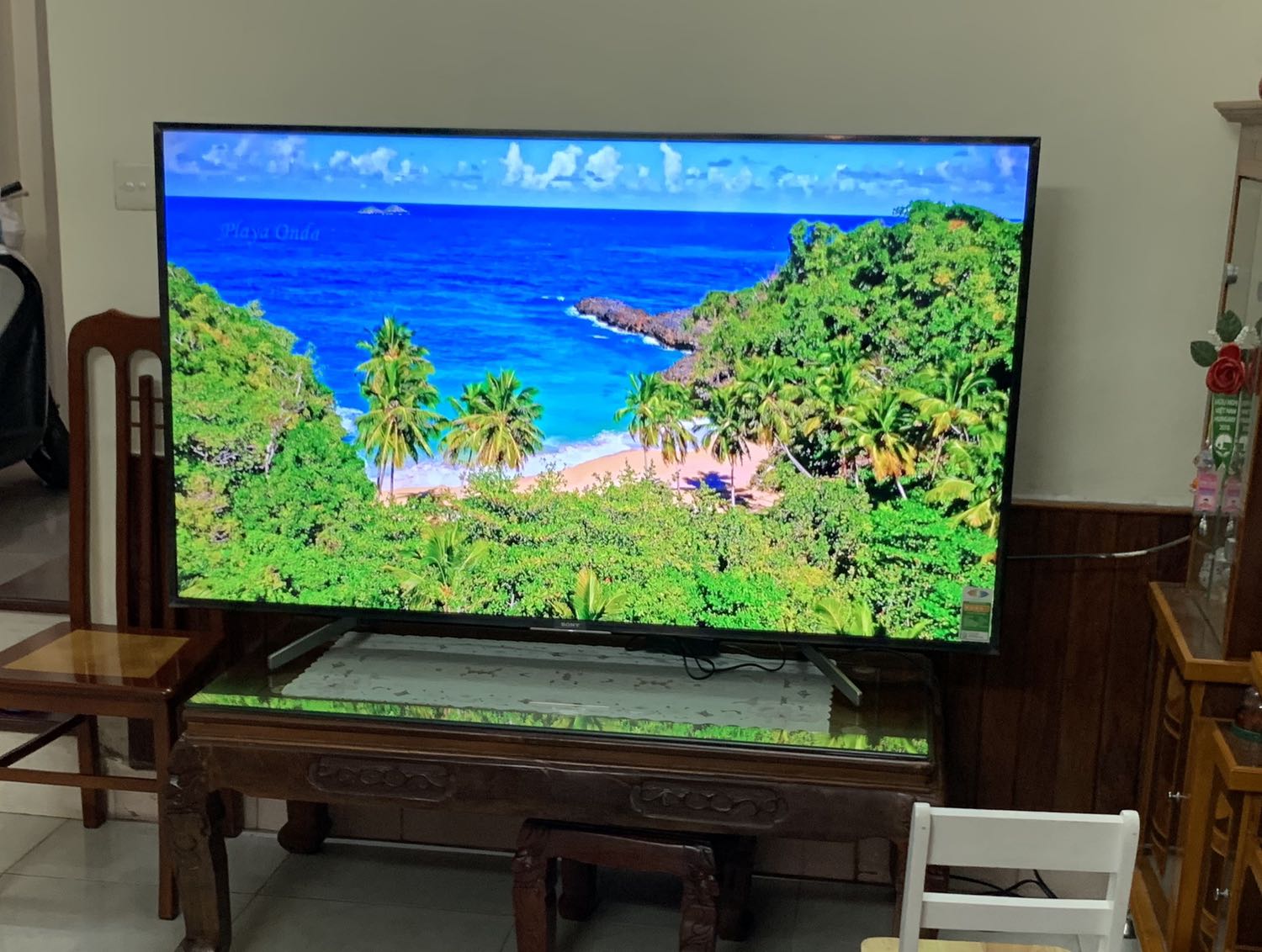 Giao hàng nhanh, sản phẩm đẹp, giá phải chăng, lắp lên đẹp hẳn cả TV