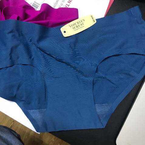 Vải tạm ổn, tặng túi zip nhỏ xíu de thuong