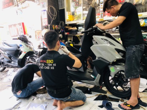 Làm giấy tờ quá lâu. Làm giấy tờ quá lâu.