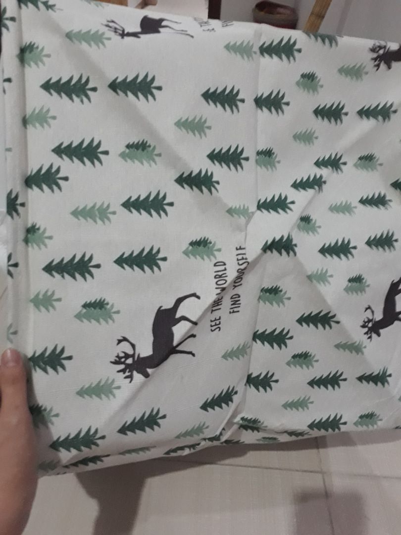 đóng gói cẩn thận, hàng như hình. phải chi mua 3 cái được 3 mẫu khác nhau thì vui hơn