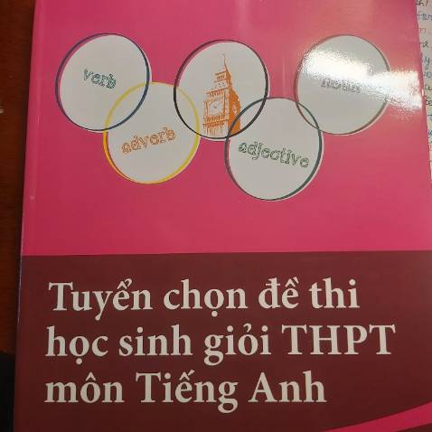 Sách còn mới, nhìn rất thích