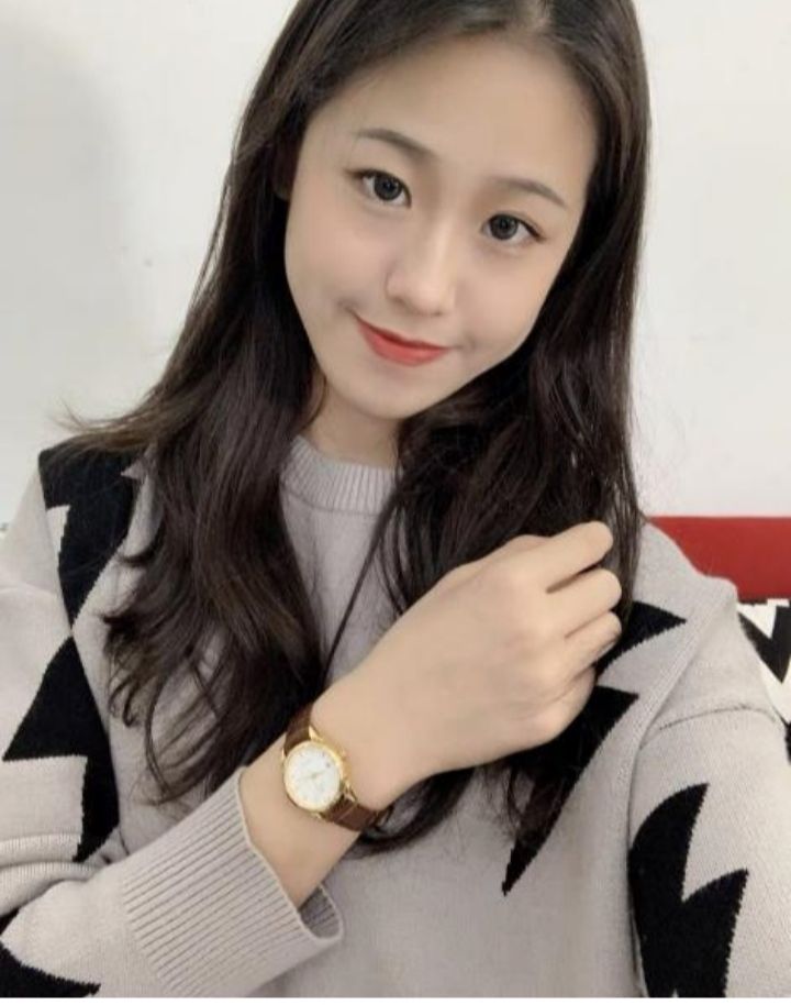 đồng hồ đẹp, shop nhiệt tình, sẽ ủng hộ shop thêm nữa