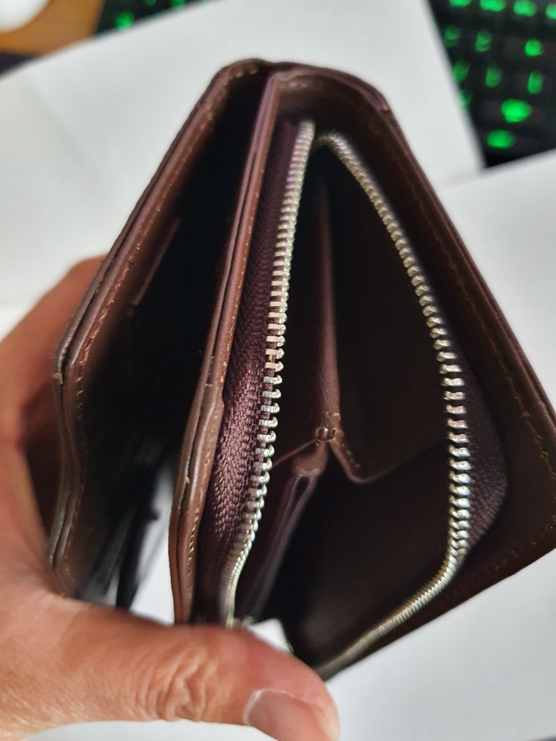 Nói chung là ưng anh em ah
Lưu ý là sản phẩm cầm trên tay có da không "mượt" bằng ảnh chụp ... nhưng mình nghĩ là ok