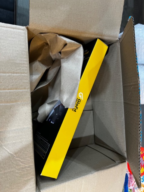 Hàng quá chuẩn , chắc chắn dày dặn, đóng gói cẩn thận 1 cách quá đáng ! Chủ shop tư vấn chưa bao giờ nhiệt tình đến thế , nếu không nghe tư vấn về size thì lại bị chật , chắc mình lấy thêm 1 bên chân trái nữa