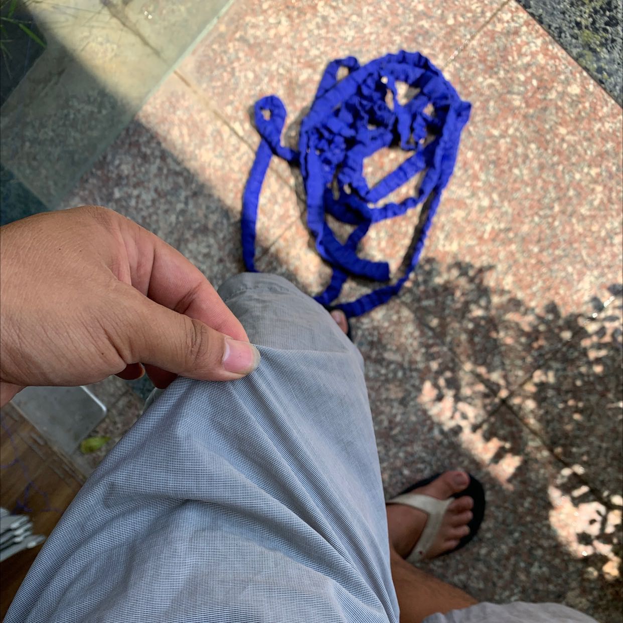 Xài chưa đx 1 lần luôn. Vừa khui ra nước căng lêb là nổ cái đùng. Quần áo ướt nhẹp