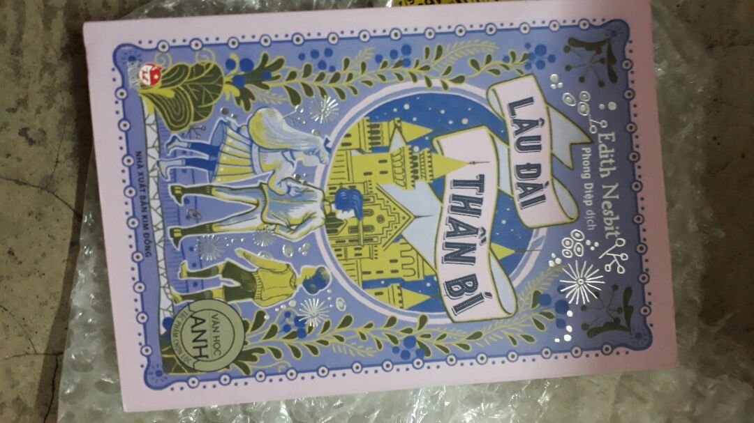 câu chuyện về lâu đài thần bí, phù hợp lứa tuổi thiếu niên