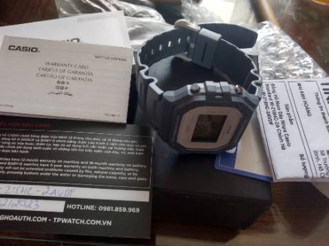 Đẹp xuất sắc, phím bấm nhạy. Độ hoàn thiện tốt. Bền hay ko còn chờ thời gian!