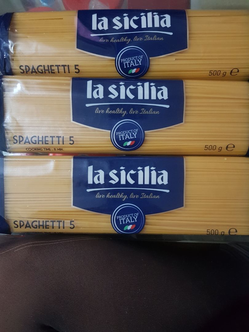 Trẻ con nhà mình rất thích mì này. Sợi mì có cảm giác đỡ ngấy hơn các loại spaghetti khác. Nhân dịp giảm giá, mình mua hẳn combo 3 gói luôn.