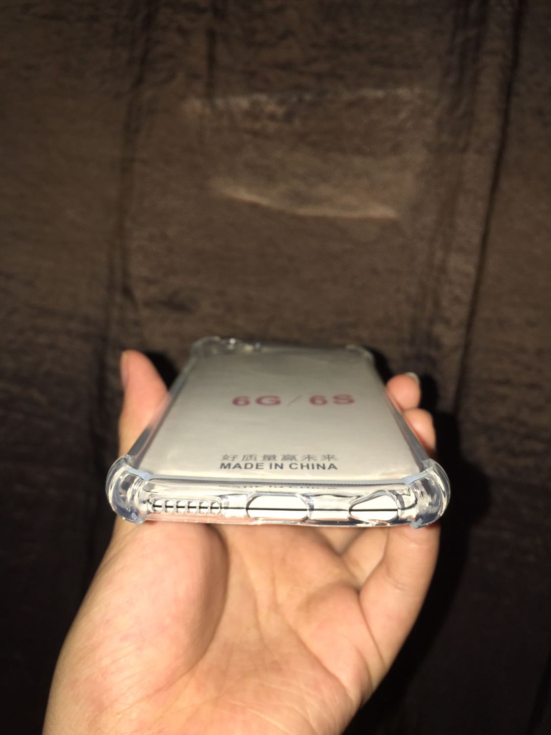 Hàng không đúng với như mô tả, k có nút chắn bụi ở cổng tai nghe và cổng sạt. Mình mua sp vs giá 30.999d (đang được giảm giá) và giá khi chưa giảm là 1***d (theo mình nghĩ mức giá 1***d này quá cao so với một sản phẩm chất lượng như vậy, hy vọng rằng Tiki k đưa ra giá quá cao so với chất lượng sản phẩm rồi lại giảm giá để thu hút người mua) Hàng không đúng với như mô tả, k có nút chắn bụi ở cổng tai nghe và cổng sạt. Mình mua sp vs giá 30.999d (đang được giảm giá) và giá khi chưa giảm là 1***d (theo mình nghĩ mức giá 1***d này quá cao so với một sản phẩm chất lượng như vậy, hy vọng rằng Tiki k đưa ra giá quá cao so với chất lượng sản phẩm rồi lại giảm giá để thu hút người mua)