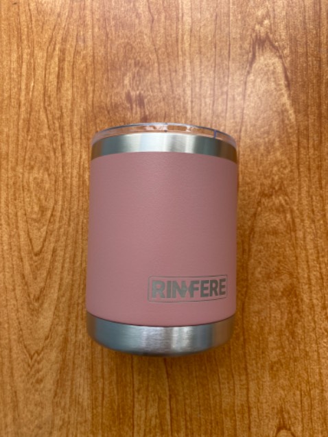 Ly dầy và cầm chắc tay,mẫu mã đẹp. Nắp đậy rất kín,giữ lạnh trên 6 tiếng. Chỉ sợ rong cao su dễ bị rơi ko có đồ thay thế. Shop nên tặng kèm rong cao su thì ok !