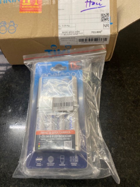 Giao hàng nhanh hơn mong đợi, sản phẩm được đóng gói cẩn thận… nay mình sạc được gần 2h👍