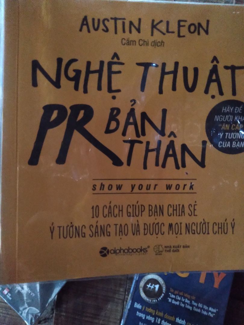 sách hơi mỏng nhưng nội dung khá hay.