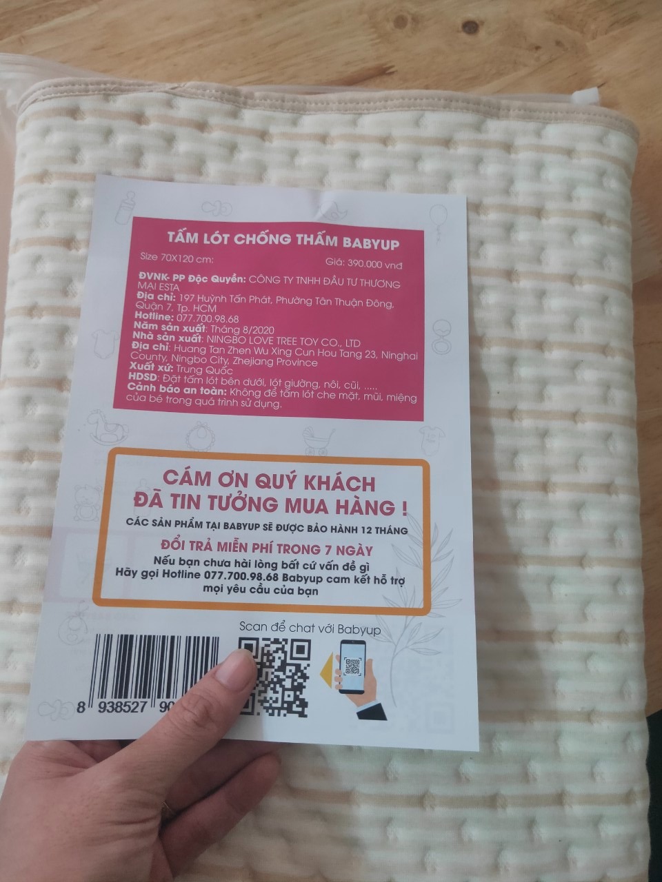 Nhận được hàng rất ưng từ cách đóng gói chỉnh chu, tấm lót mịn, sờ mát đường may viền kỹ. Với giá tầm này thì không có gì để chê hết, lót giường hoặc cũi đều được.