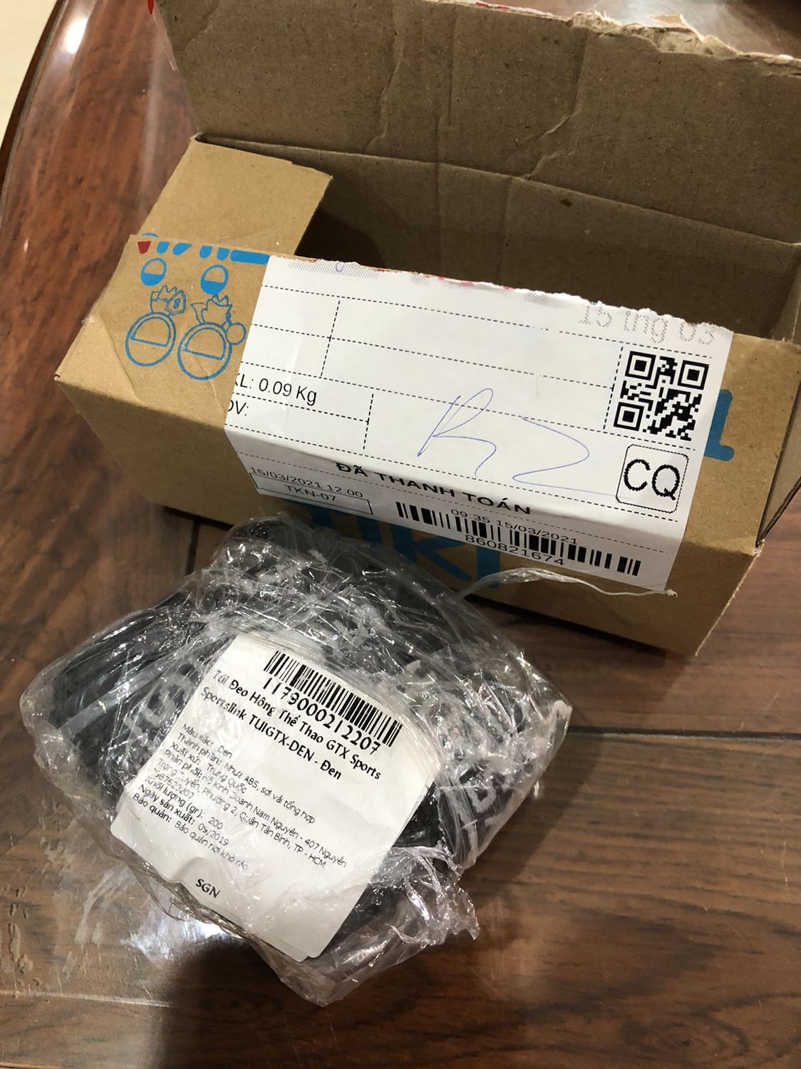 Chưa tới 100k mà có cái bell đeo hông đựng điện thoại để đi bộ, quá ưng cái bụng!