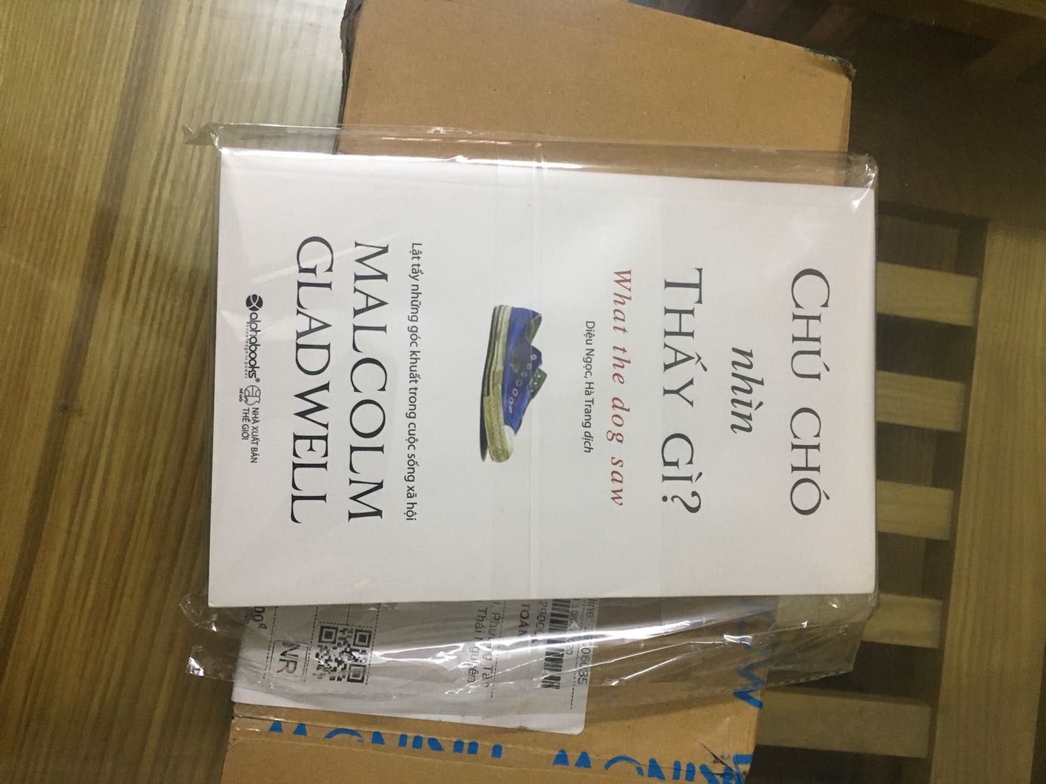 Shop đóng gói sp rất tốt chắc chắn, sách nhận được rất mới. Đẹp và chắc chắn!