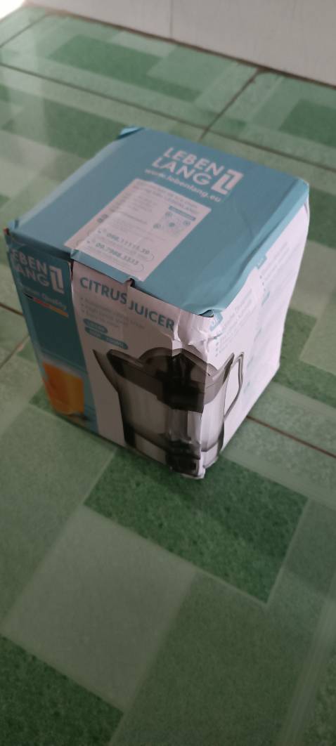 Móp hộp nhiều quá, không thẩm mỹ. Do nhà cung cấp hay vận chuyển thì không rõ. 2 sao!!!