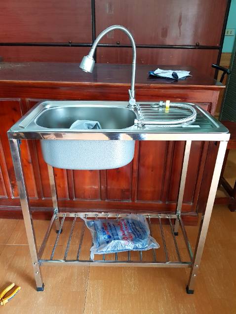 Chất liệu khá ổn, chậu hơi mỏng, mới giáp chưa thử vòi nước