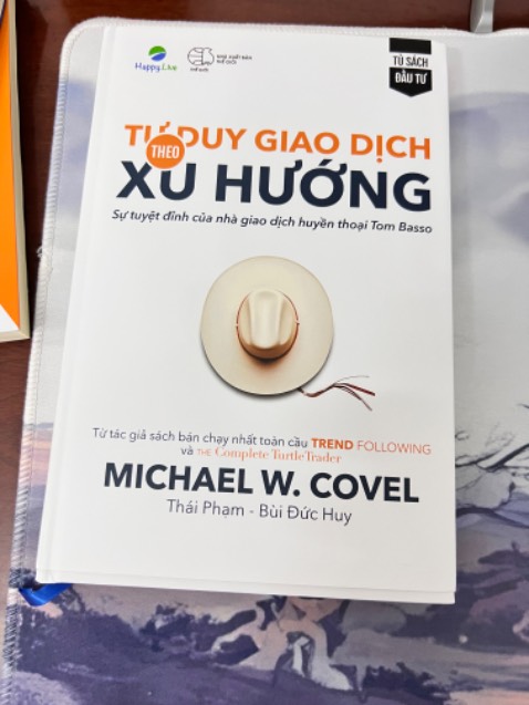 Đúng với mô tả giao hàng rất chuẩn là cuốn sách trí thức thâm  sâu cho những ai học đầu tư kinh doanh nên mua và học hỏi mọi người ạ Đúng với mô tả giao hàng rất chuẩn là cuốn sách trí thức thâm  sâu cho những ai học đầu tư kinh doanh nên mua và học hỏi mọi người ạ