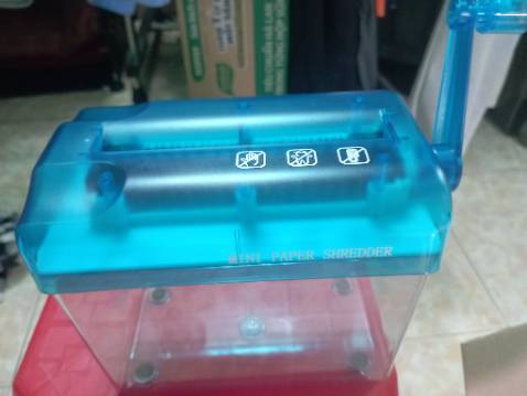 Xịn, máy có tay cầm, hủy tài liệu rất tiện.