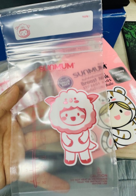 Túi cute, hạn sử dụng rõ ràng, túi mỏng hơn xí so với sản phẩm khác mình đã dùng nhưng so với giá thành, số lượng, chất lượng này thì ok ạ, thanks shop Túi cute, hạn sử dụng rõ ràng, túi mỏng hơn xí so với sản phẩm khác mình đã dùng nhưng so với giá thành, số lượng, chất lượng này thì ok ạ, thanks shop