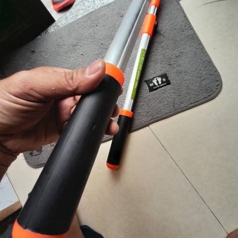 Kéo tốt xịn xò , chất lượng
Giá rẻ nữa. Made in nhật - đài loan
Cáng nhôm bọc su êm ái
Shop tư vấn khá nhiệt tình và