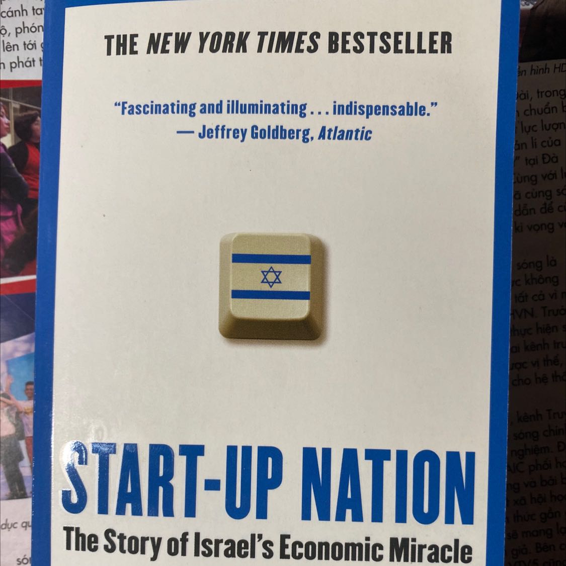 Yên tâm về chất lượng sách của Fahasa, sách ngoại văn mà giá rất mềm!