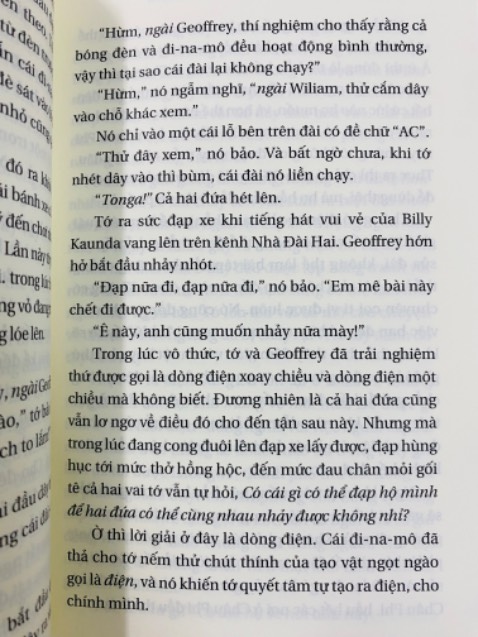 Tiểu sử - hồi ký. Sách giày mà không có bookm đi kèm