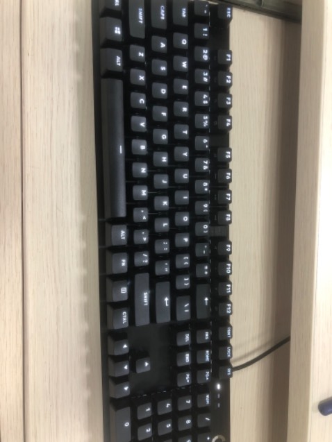 Cảm giác gõ rất đã tay, sẽ tiếp tục ủng hộ các sản phẩm của Logitech.