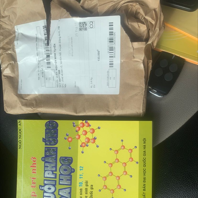 Shop gui nhầm sách cho tôi rồi