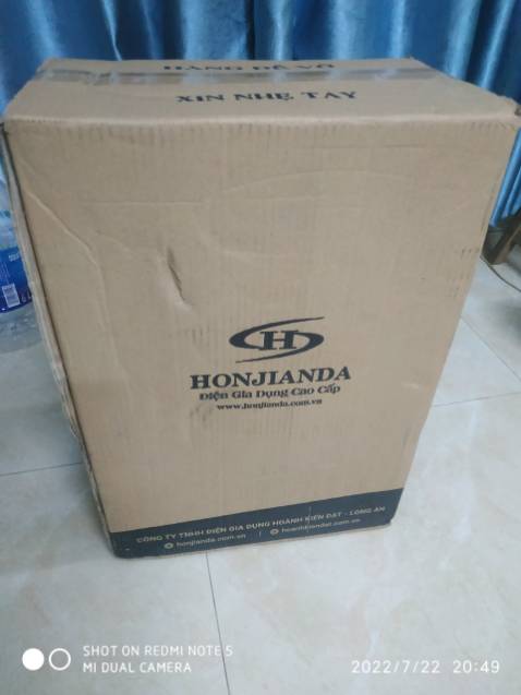 Sản phẩm đúng như hình ảnh quảng cáo. Đóng gói cẩn thận. Mình mua để phòng lúc mất điện, bật số nhỏ nhất mà quạt rất mát. Đánh giá shop 5*