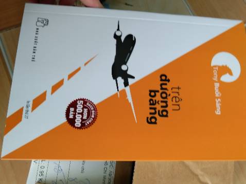 Sách rất chỉnh chu kh có lỗi, nội dung 2 cuốn này phải nói là rất tuyệt vời rồi tuổi trẻ nên có ít nhất 2 cuốn này trên kệ