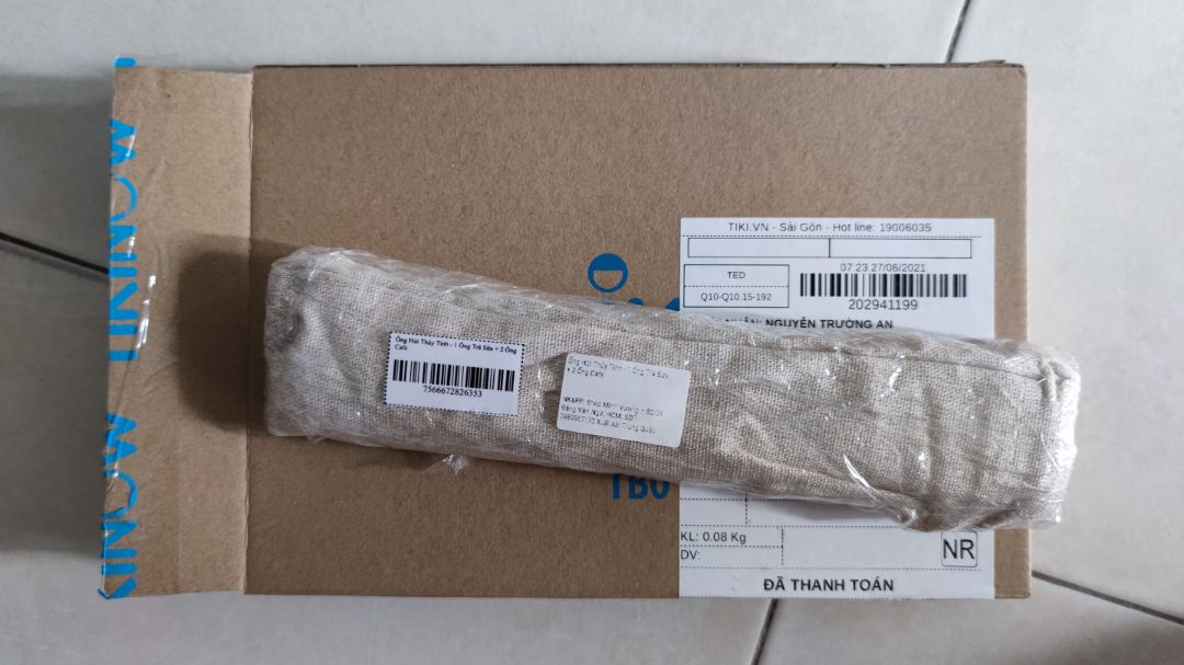 Đây là sản phẩm mình nhận. Đặt đơn hàng vào 3h sáng, đã nhận lúc 3h chiều (không sử dụng tikinow). Nhìn chung tổng thể, được. Chất lượng tốt, cái túi hông được đẹp lắm nên đánh giá 5* nhưng trong lòng cho 9/10 thôi nha. Cảm ơn Shop đã bán hàng cho mình.