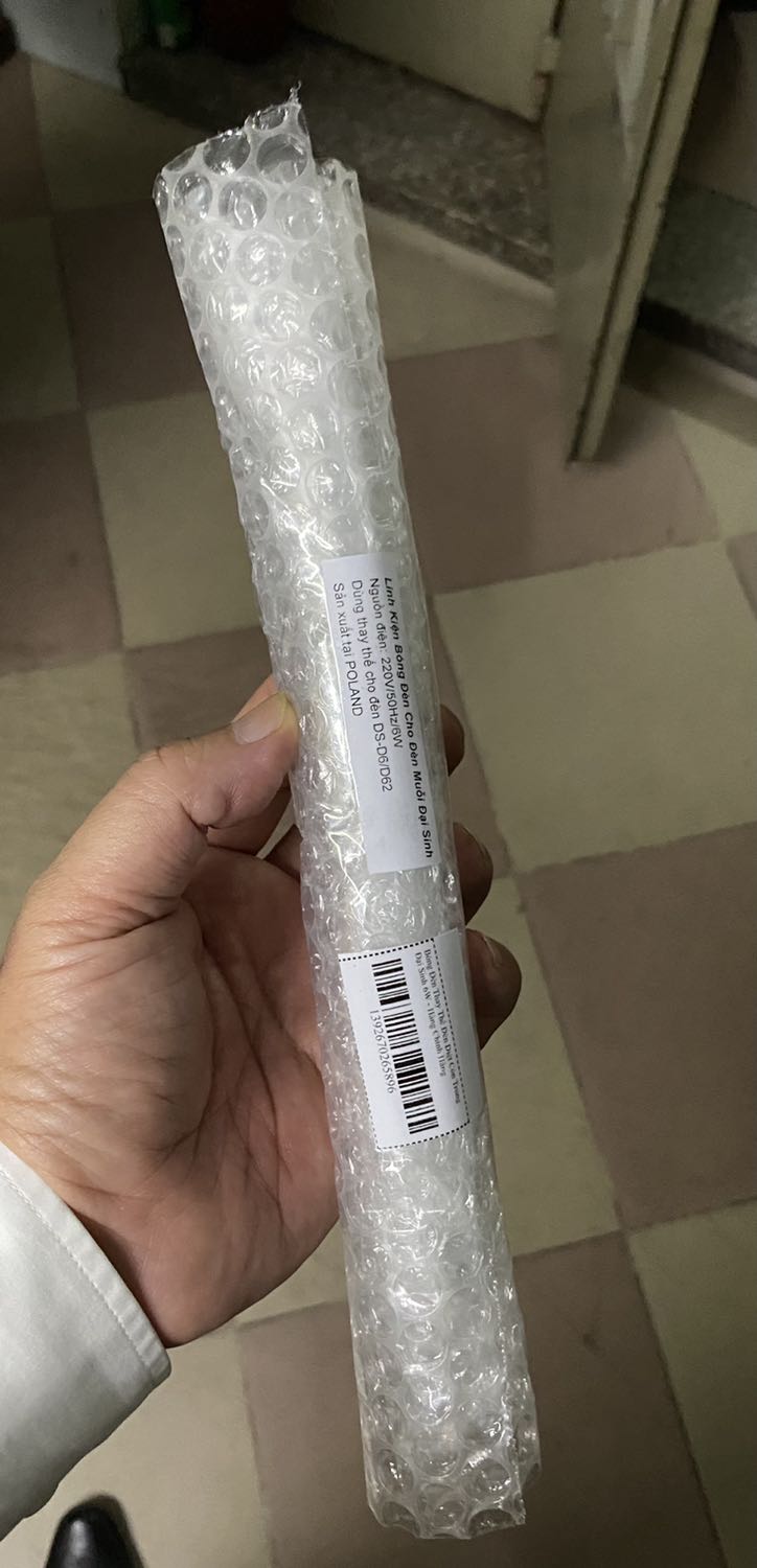 Bóng 6w Philips phù hợp với đèn Đại Sinh. 
Bóng bắt muỗi tốt. Đóng gói chống sốc kỹ lưỡng dù chỉ mua 1 bóng. 
Bóng DaiSinh gần đây bị làm giả rất nhiều, mua bóng Philips yên tâm hơn.